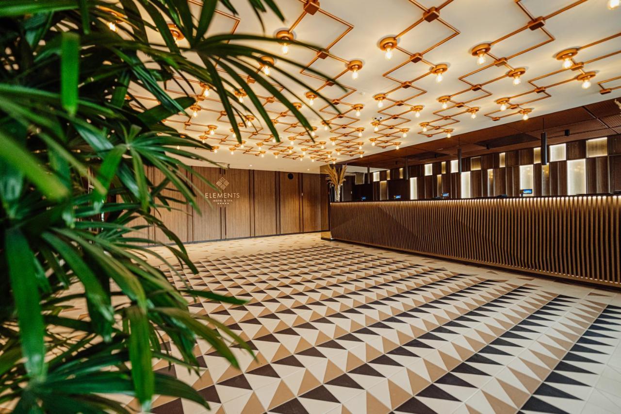 Elements Hotel&Spa Świeradów-Zdrój エクステリア 写真 The lobby of the hotel