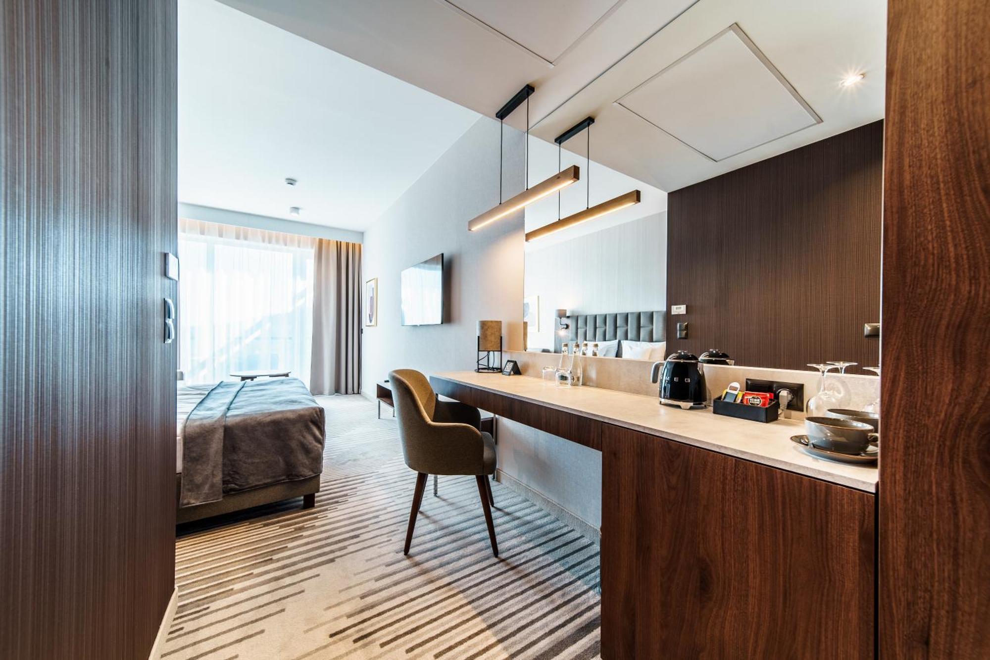 Elements Hotel&Spa Świeradów-Zdrój エクステリア 写真 A room at the hotel